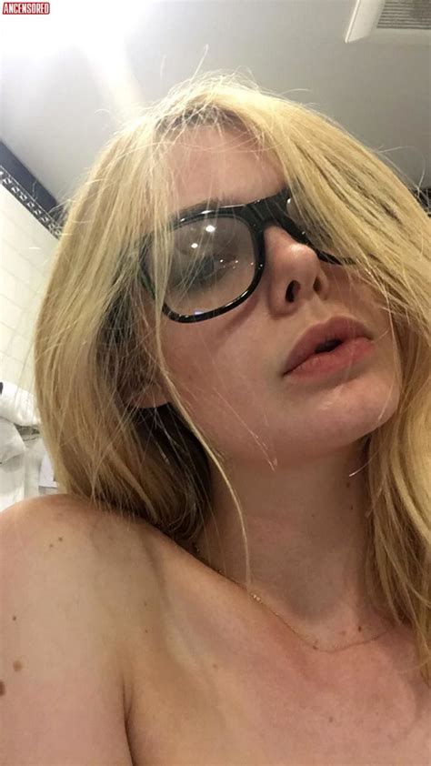 Elle Fanning Nuda ~30 Anni In 2019 Leaks
