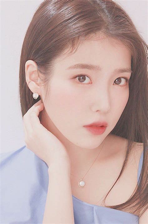 iu pics 🌼 on twitter in 2020 kpop girls ulzzang girl girl