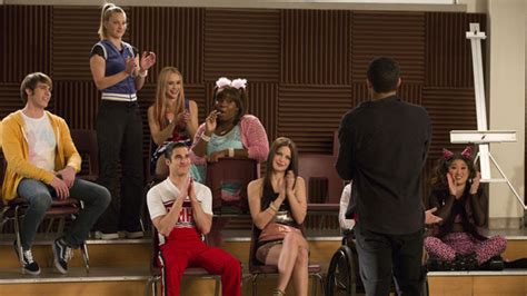 Glee Recap Guilty Pleasures And Creeps Hollywood Reporter