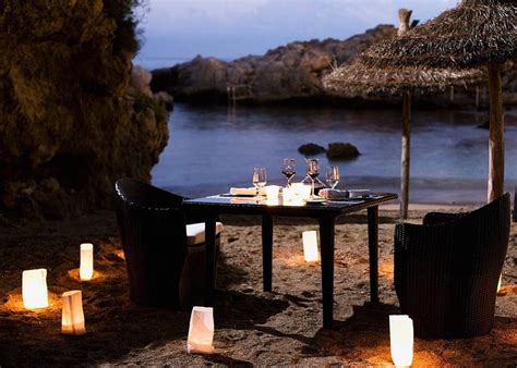 Romantic Table For Two On The Beach Nature Romantic Beaches Table