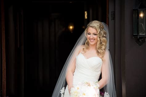Essense Of Australia D1460 Wedding Dress Alisa Brides Veil Corrine