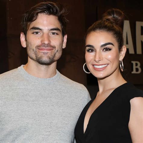 bachelor in paradise ashley iaconetti and jared haibon are married
