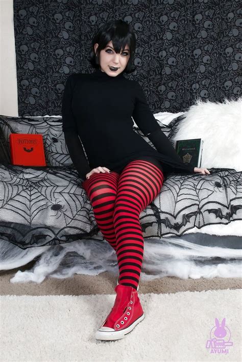 Pin By Evi On Mavis Doll Dracula Cosplay Cosplay Outfits Cosplay