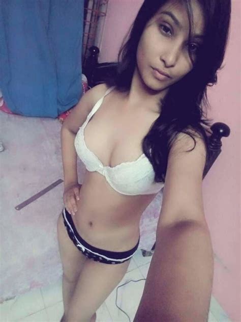 tamil chennai collage girl hot sexy nude selfie 14 pics