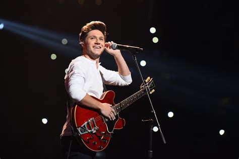 Niall Horan Takes Fans Back On The Road With Black And White Music