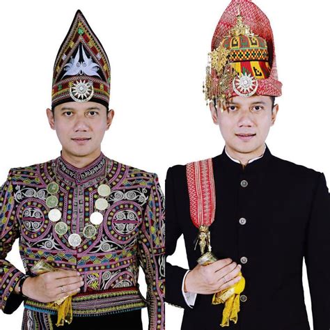 pakaian adat sumatera papua baju adat tradisional