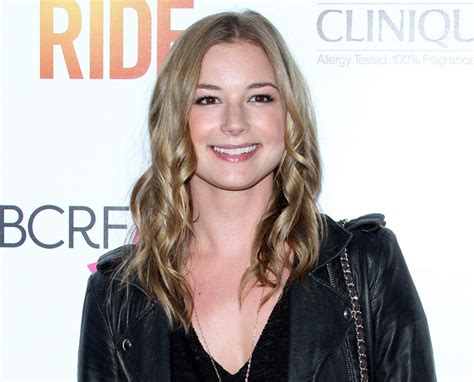 emily vancamp pictures with high quality photos