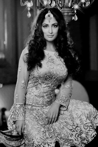 Yami Gautam Beautiful Indian Actress Bollywood