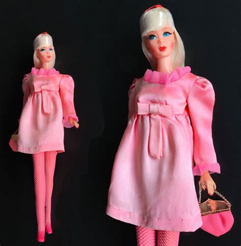 Épinglé par sylvie guertin sur barbie vêtements couture barbie