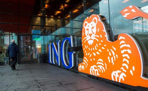 ing bank signs  year licencing deal