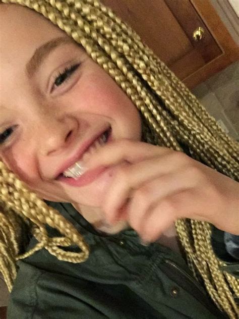 14 year old white girl defends her box braids against internet backlash