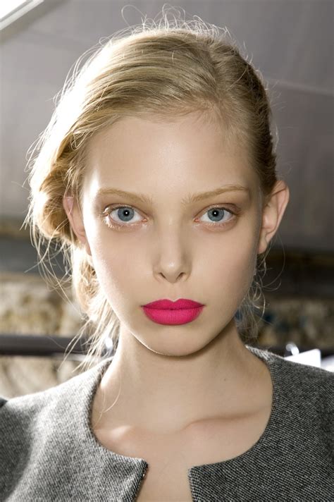 bright pink lipstick bright pink lipsticks fashion makeup