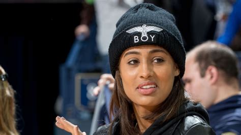 skylar diggins smith shoe size and body measurements