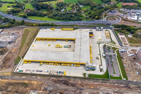 dhl opent europas grootste sorteercentrum logistiek