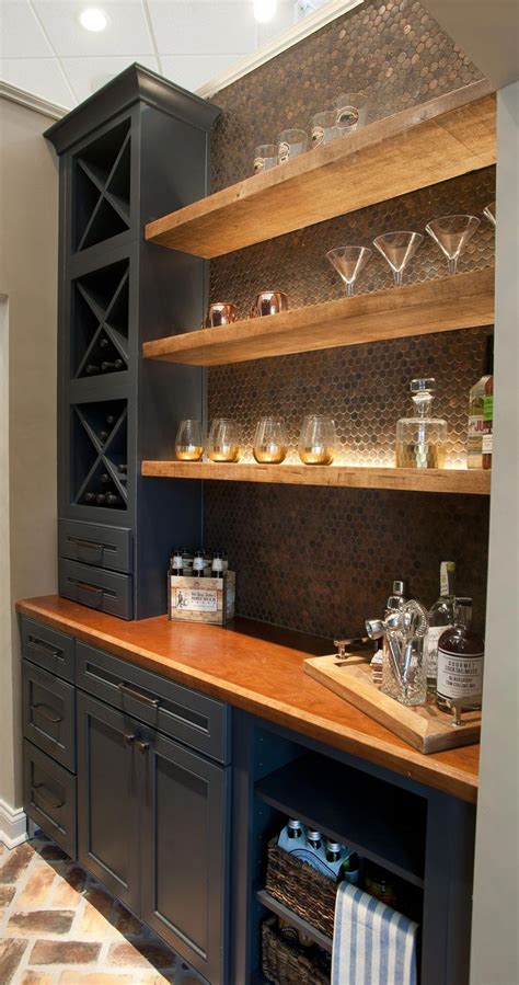 butler pantry  bar design  dalton carpet  wellborn cabinets cabinet finish maple bleu