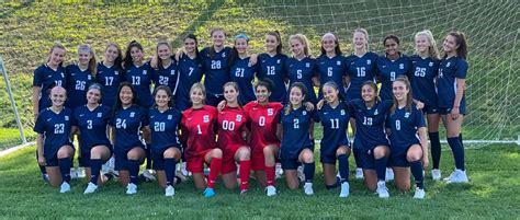 Staples Girls Soccer Team Looks To Defend Titles Westport Journal