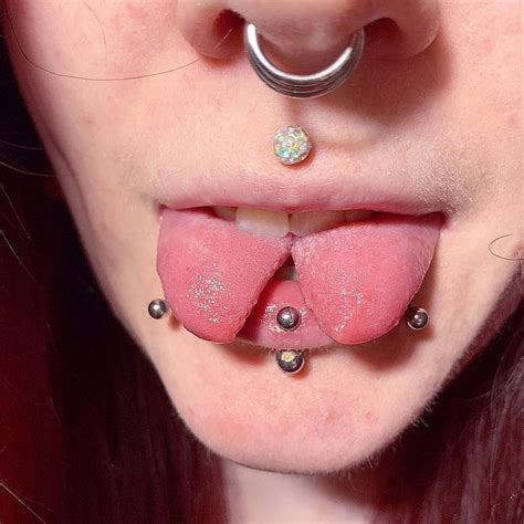 new tongue picture ☺️ tongue split and vertical lip by chaiatcalm 🥰
