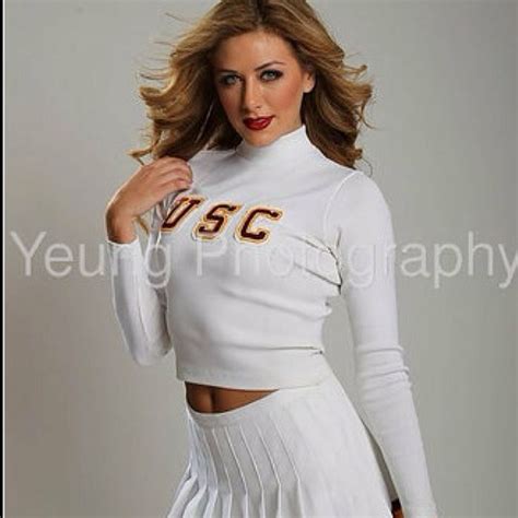 usc song girl in her sexy tight sweater photos pics