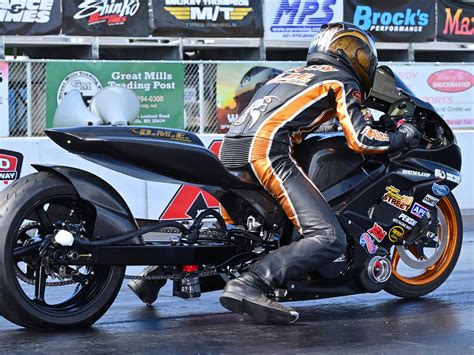 day pro street motorcycle   changed racers crush world records drag bike news
