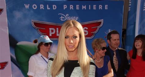 kendra wilkinson had suicidal thoughts after hank s affair