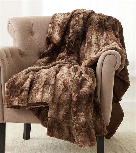 cozy    affordable faux fur throw blanket