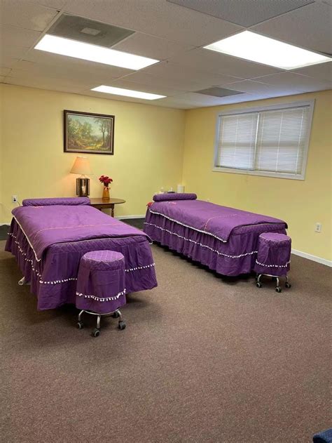 miracle spa spa massage  oswego call     appointment