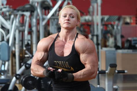 Top 10 Female Bodybuilders With Biggest Biceps Gym Gurus