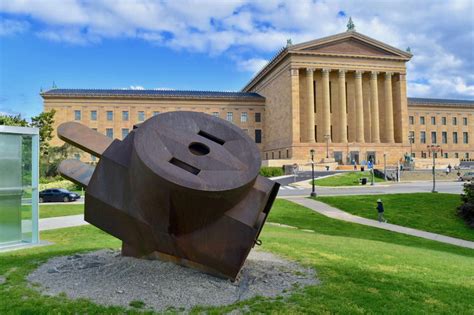 pictures   starchitect frank gehry reimagined  philadelphia museum  art