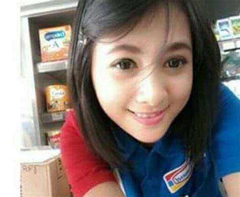 20 foto kasir cantik siti rohmah ukuran besar toge montok kumpulan foto toge montok