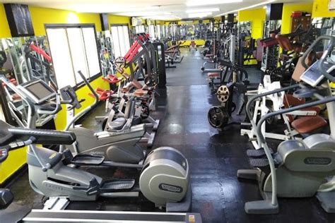 gyms  al shahama abu dhabi hours classes fees