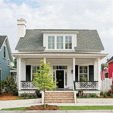 charm  small white cottage exteriors