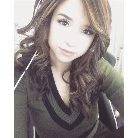 Pokimane Cute Pictures 106 Pics Sexy Youtubers