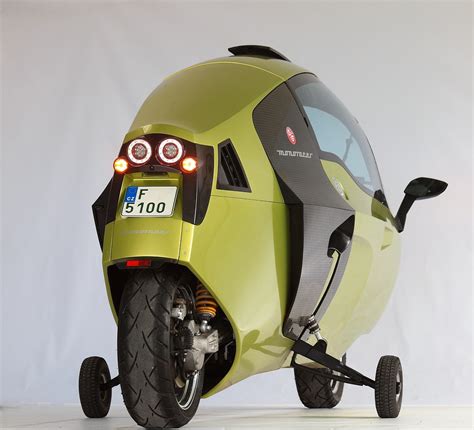 monoracer cabin motorcycle electric version