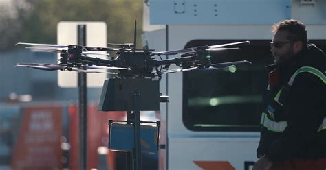 walmart  expanding  drone deliveries  reach  million households  verge