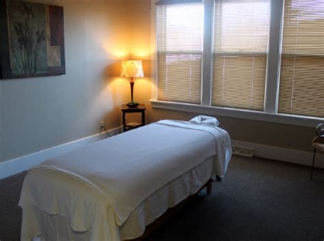 libertyville massage therapy clinic inc contacts location and