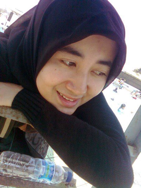 foto cewek cantik gambar wanita berjilbab cewek cantik berjilbab terbaru pic cewek jilbab
