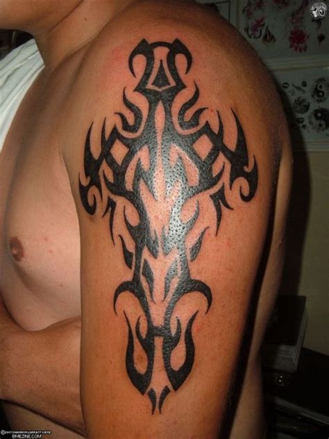 tribal tattoos om arm  man ideas  la historia