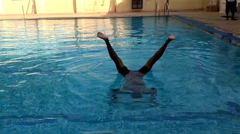 pool antics 30 sec underwater handstand youtube