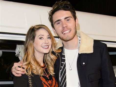 youtubers zoe zoella sugg and alfie deyes hit out at fans for
