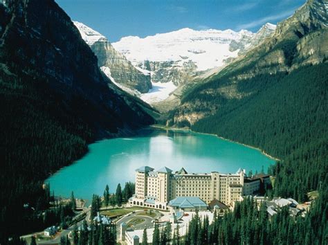 Top 10 Most Beautiful Places In Canada