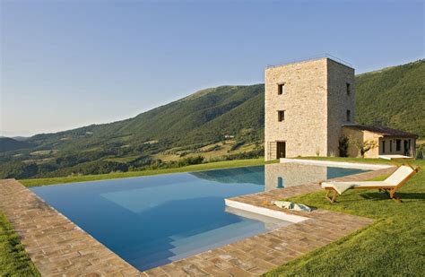 luxury umbria and tuscany border villas villas in italy