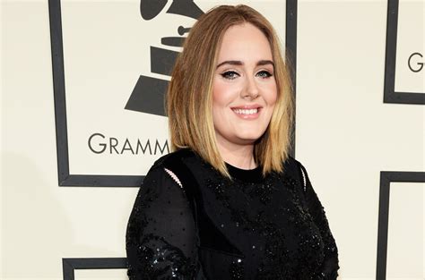 Watch Adele Help A Same Sex Couple Get Engaged During Her Copenhagen