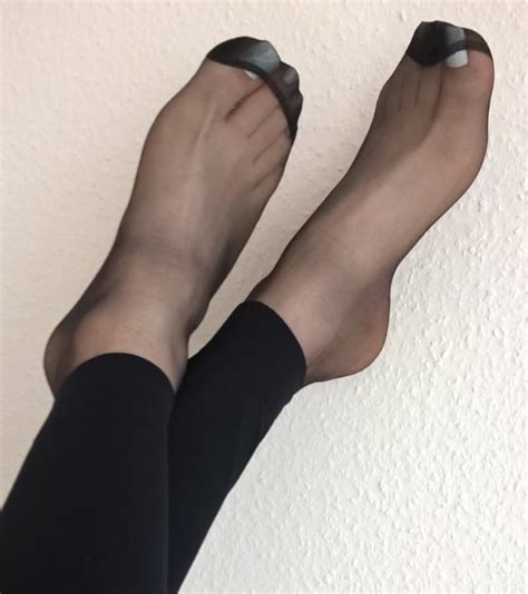 Black Nylon Feet R Nylonfeetlove