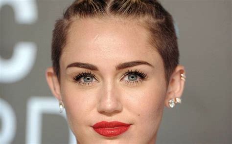 Miley Cyrus Launches Mac Lipstick To End Aids Celebrity News India