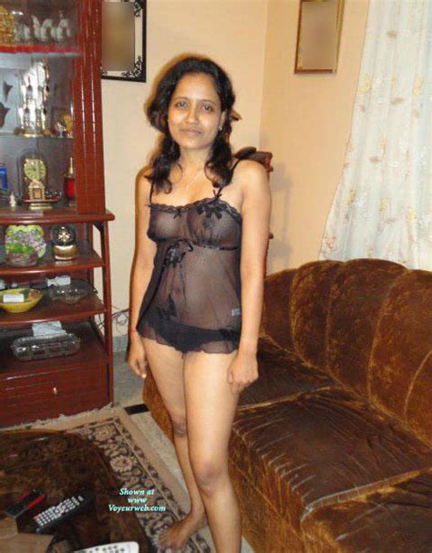 amateur seethrough indian house wife november 2010