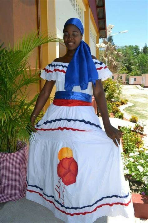 Épinglé Par Renee Alexis Sur Haiti Traditional Costumes And Dresses