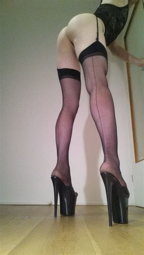 sissy in heels and anal dildo 43 bilder