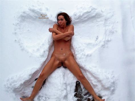 nude snow angel august 2011 voyeur web hall of fame