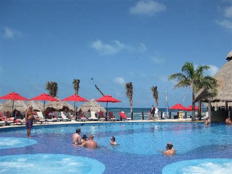 towards the balcony picture of temptation cancun resort