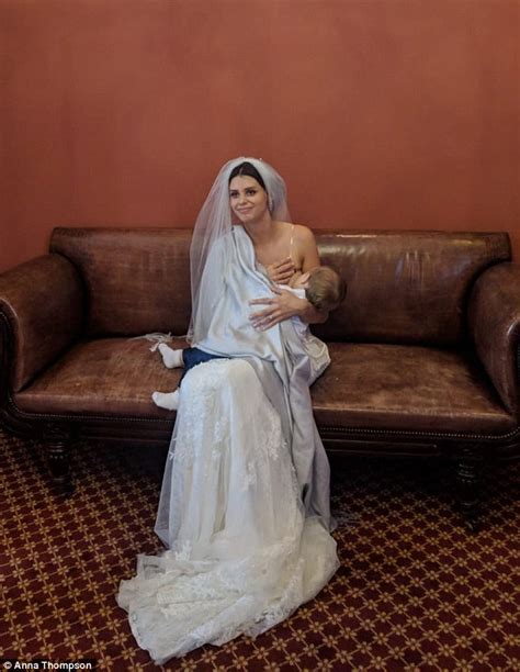 Breastfeeding Bride Poses For A Photo On Her Wedding Day Daily Mail